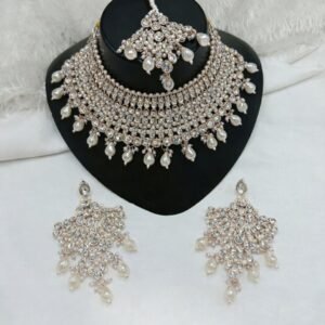 Royal Patwa Pearl Bridal Set